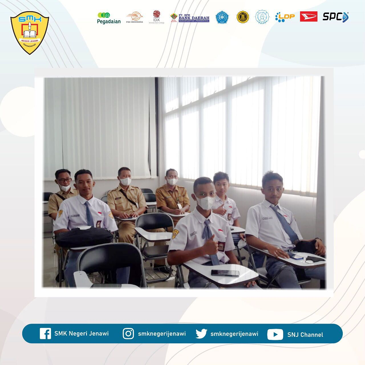 Lima Siswa Jurusan TKJ SMKN Jenawi Mengikuti Pelatihan Peningkatan Kemampuan Penggunaan Teknologi Informasi di UTP Surakarta
