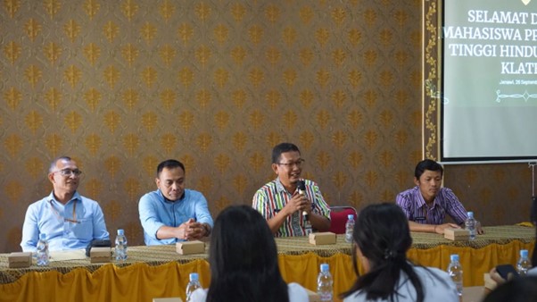 SMK Negeri Jenawi menerima Mahasiswa PPL dari Sekolah Tinggi Hindu Dharma  Klaten