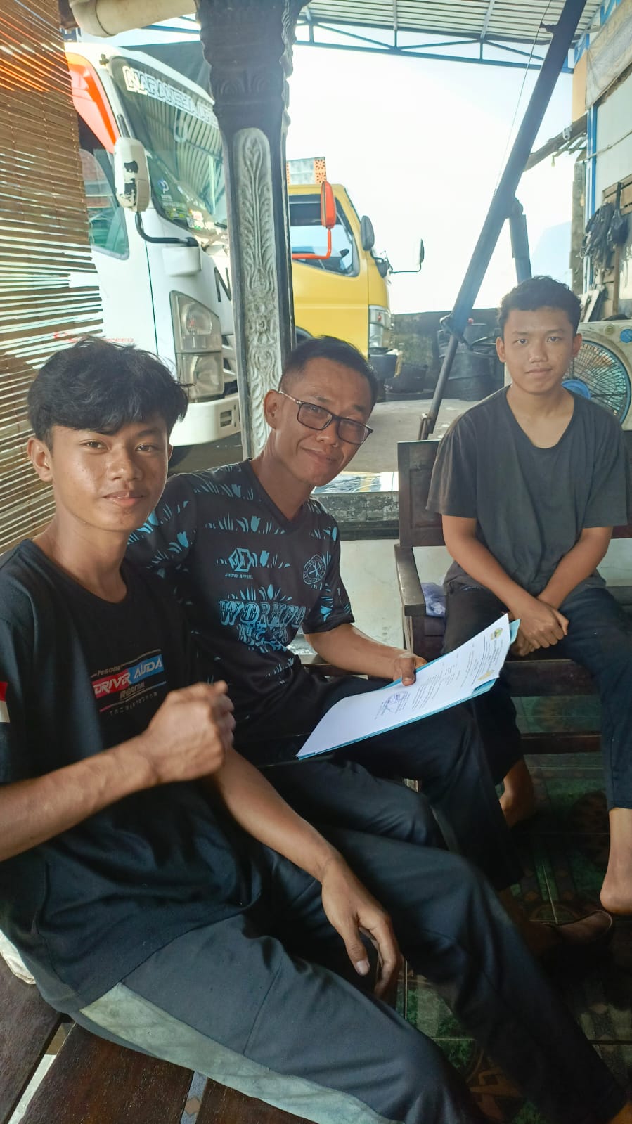 MONITORING PKL TAHAP II : Penguatan Kompetensi Siswa TKR SMK Negeri Jenawi Di Bengkel Mesin Perkasa Motor Gempol Sambirejo
