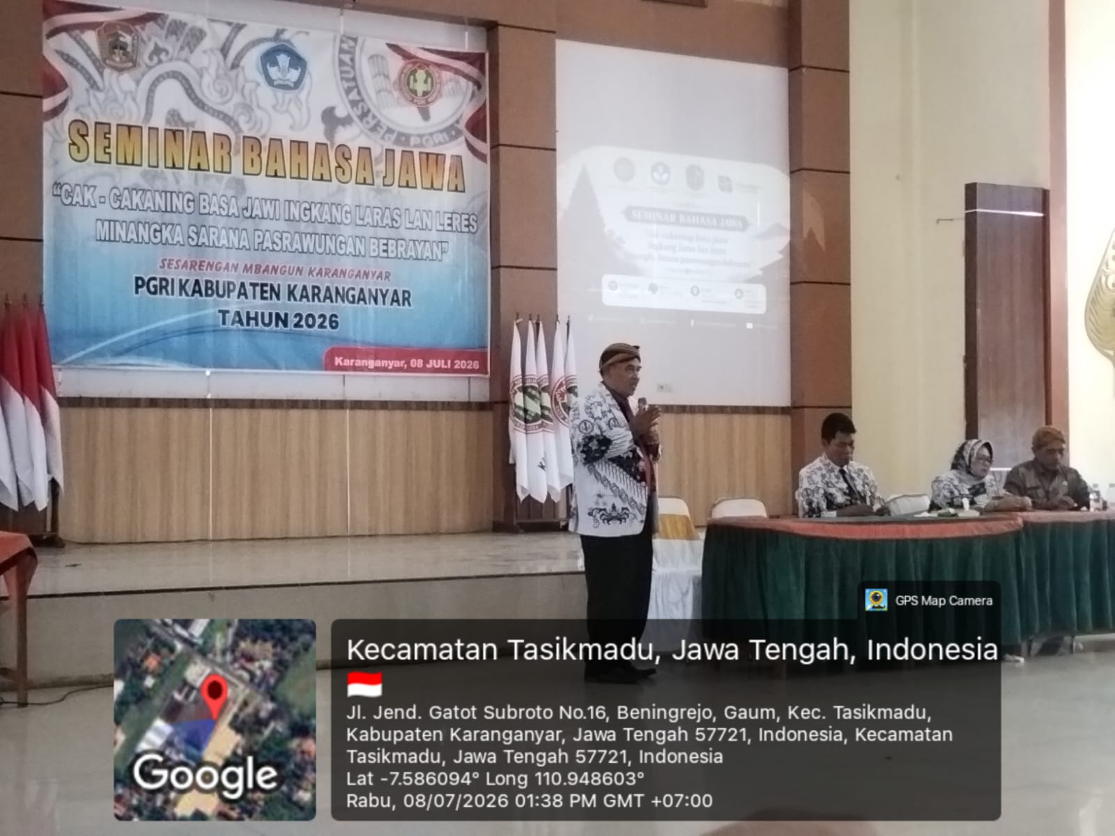 PGRI KABUPATEN KARANGANYAR : SEMINAR BAHASA JAWA 'CAK - CAKANING BASA JAWI INGKANG LARAS LAN LERES MINANGKA SARANA PASRAWUNGAN BEBRAYAN'
